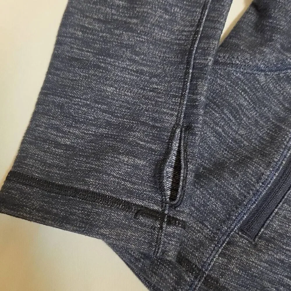 Lululemon Forme Jacket in a Slub Denim Inkwell color Size 10